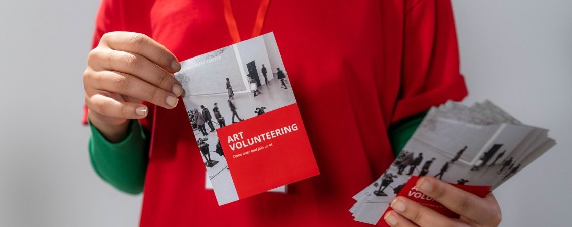 Why Print Isn’t Dead (And Why Smart Businesses Still Use It)